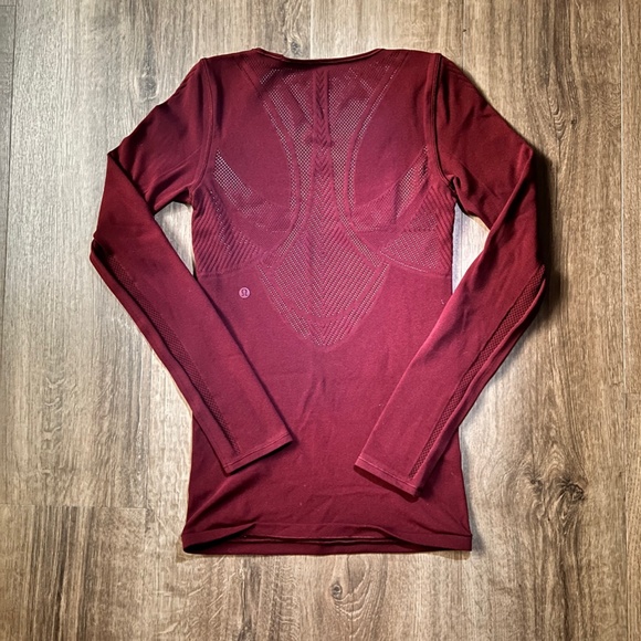 lululemon athletica Tops - Lululemon Swiftly Perforated Shirt
